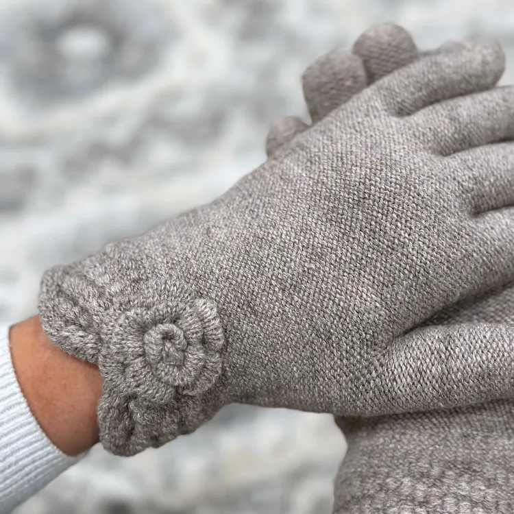 Beige Alpaca Gloves