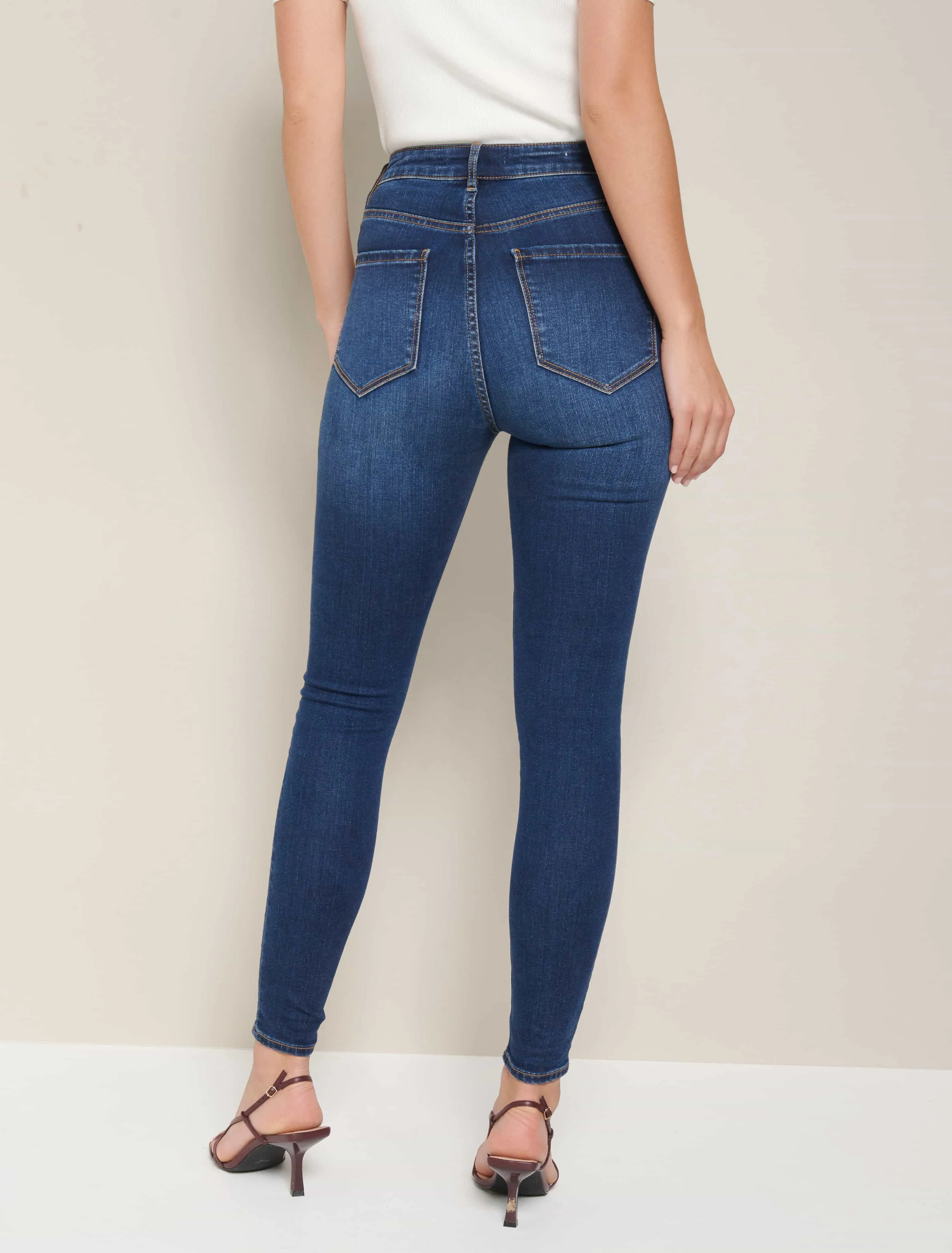 Bella High Rise Sculpting Jean