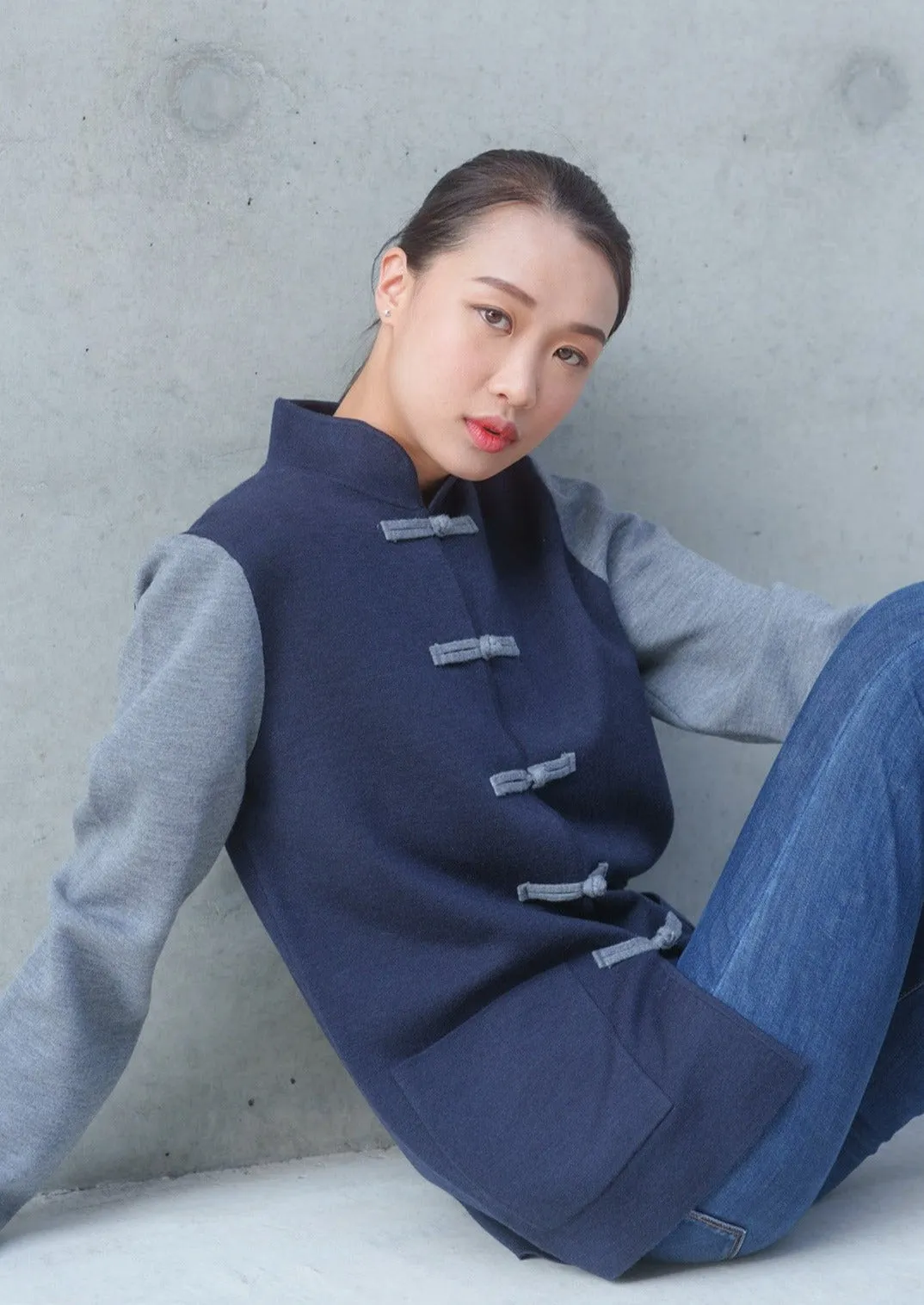 Color-Block Knit Tang Jacket (Dark Blue/ Grey)