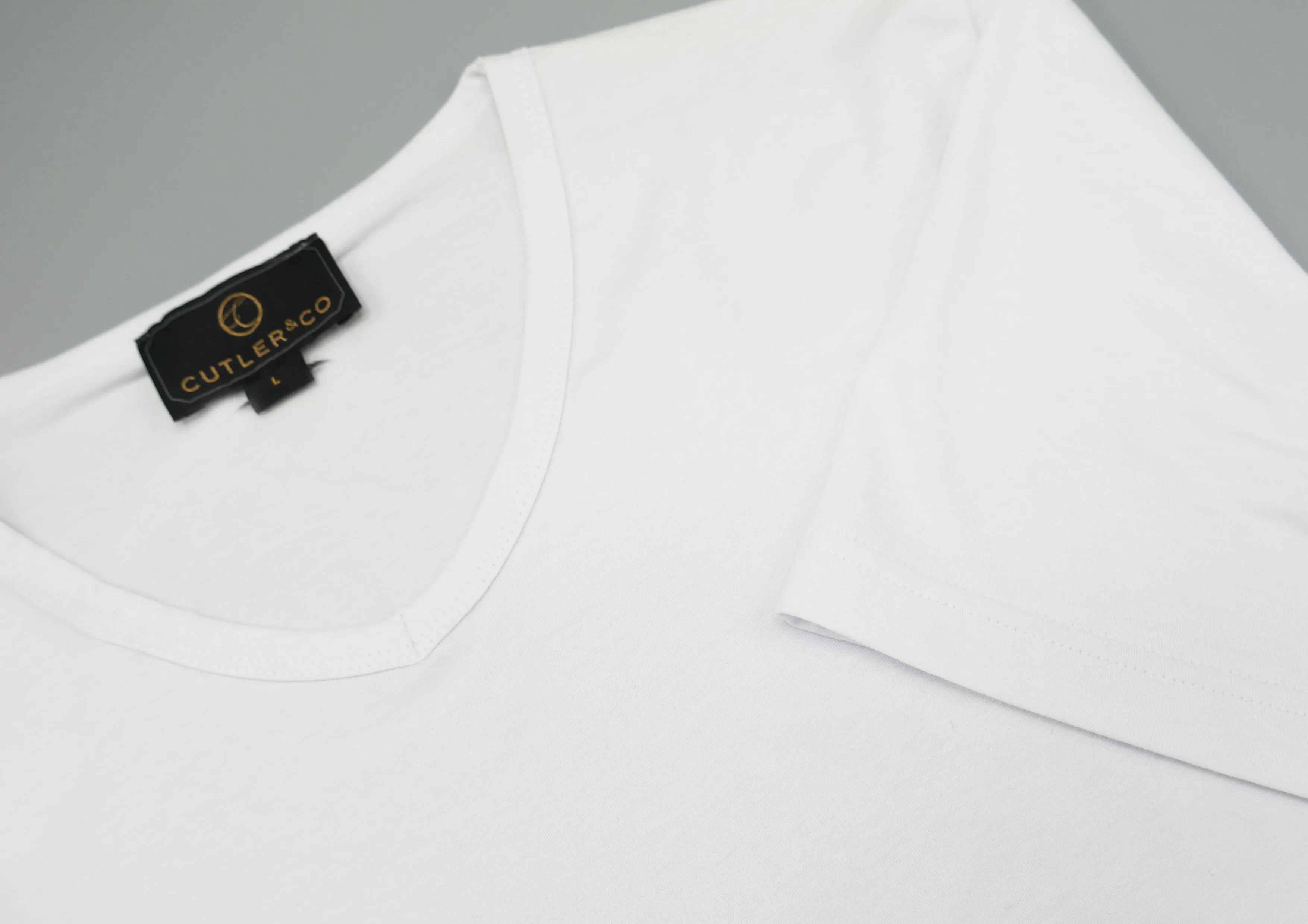 Henry V-Neck T-Shirt: White