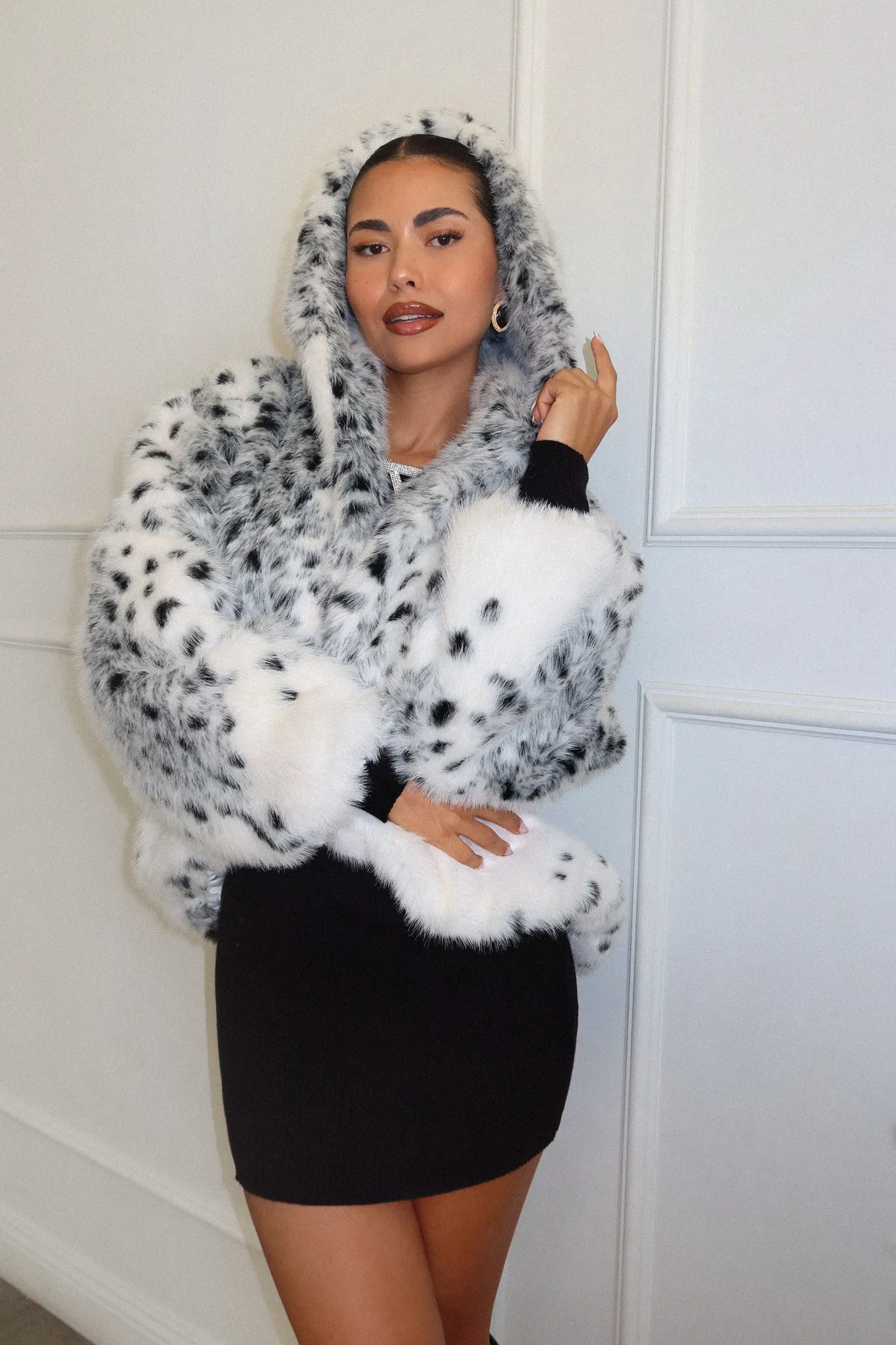 Nikkie Faux Fur Coat - White Print