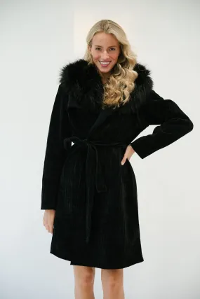 ONYX BLACK COAT WITH FUR