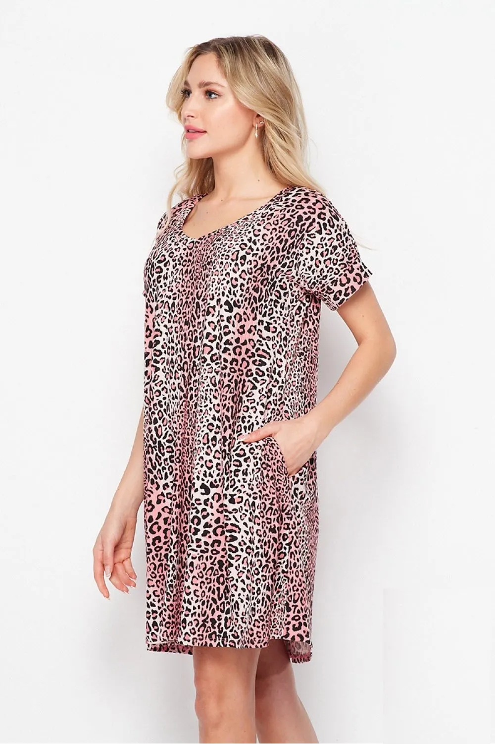 Pink leopard dress with pockets