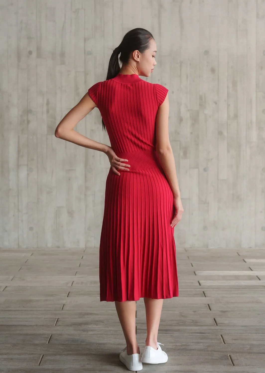 Power Shoulder Ribbed Qipao (Red)