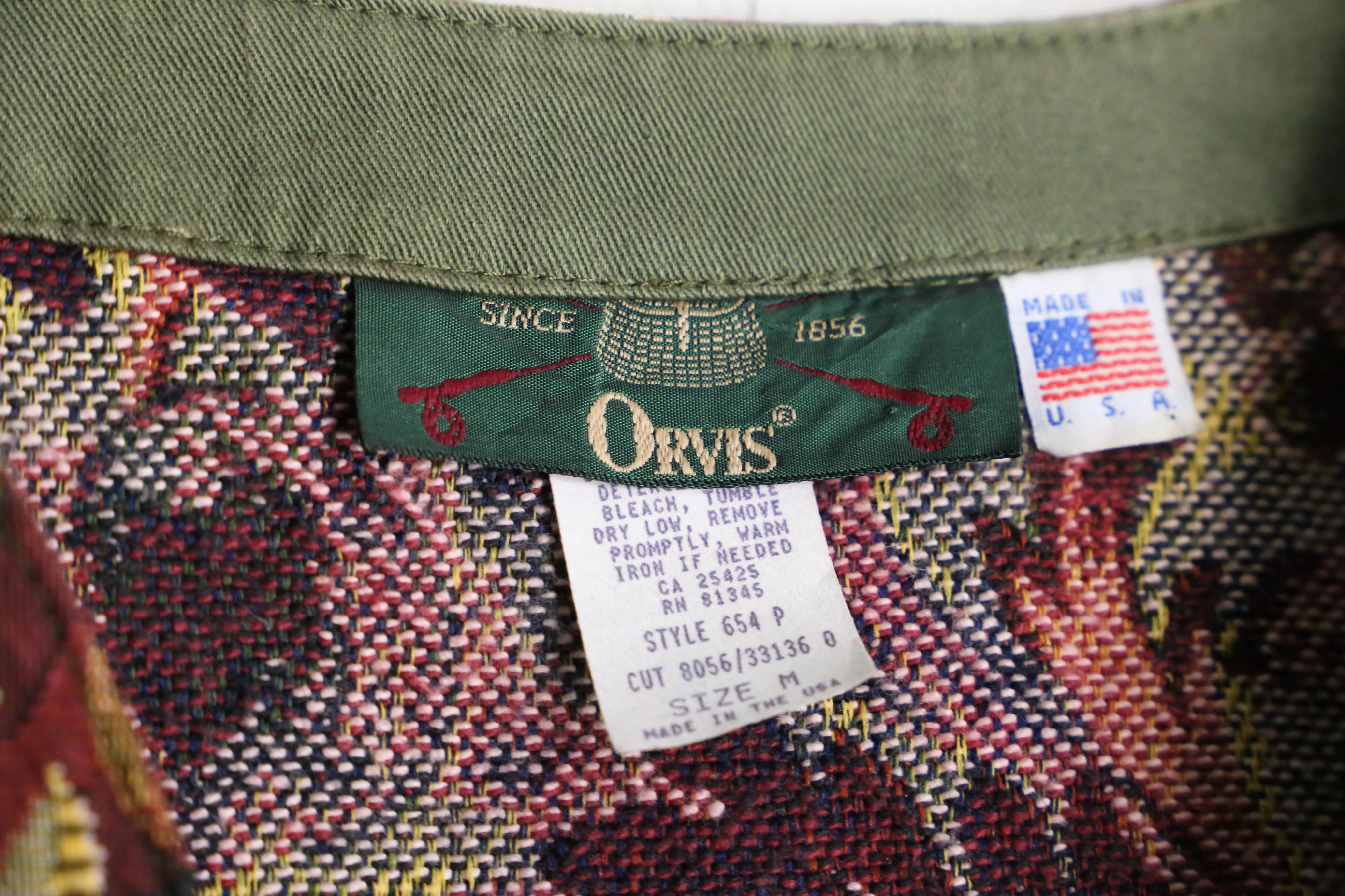 "ORVIS" Indian red fruits pattern gobelin tapestry vest