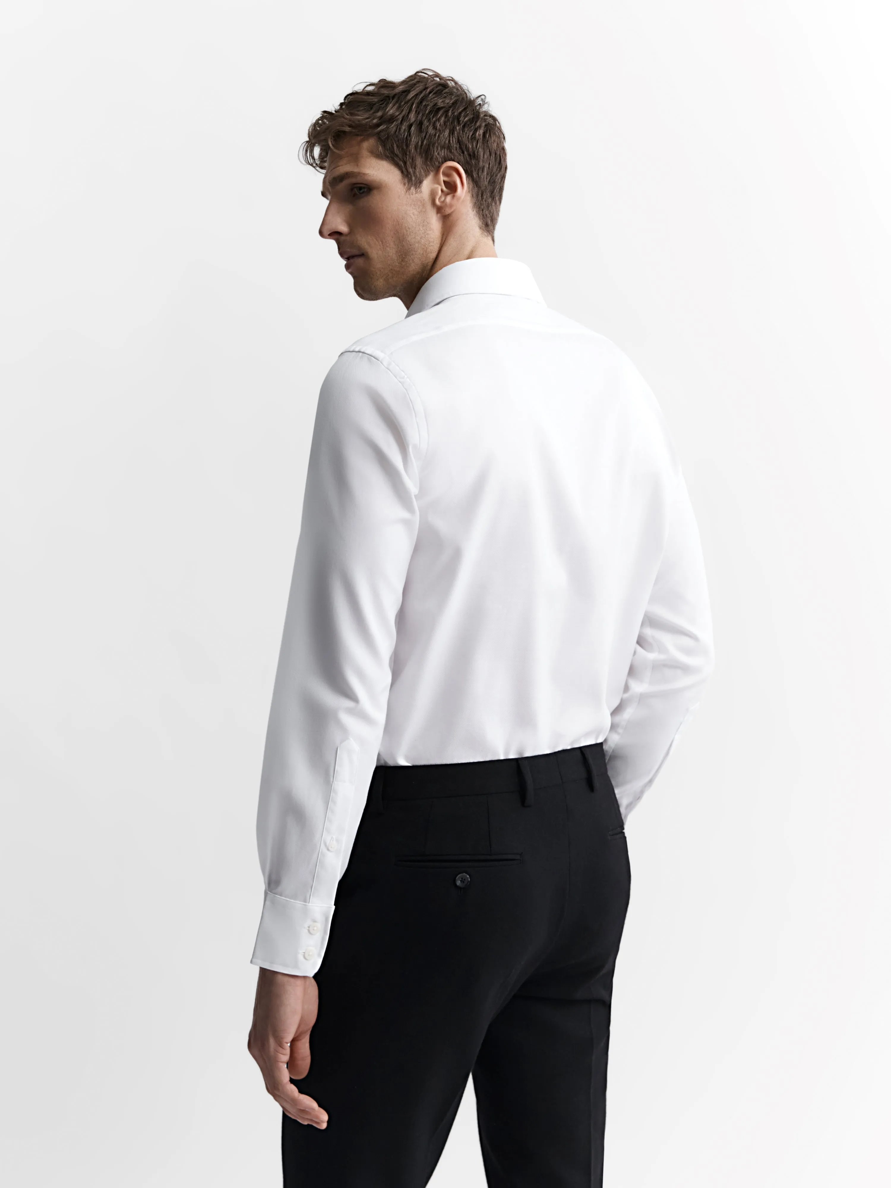 White Fine Twill Fitted Single Cuff Cutaway Collar Shirt