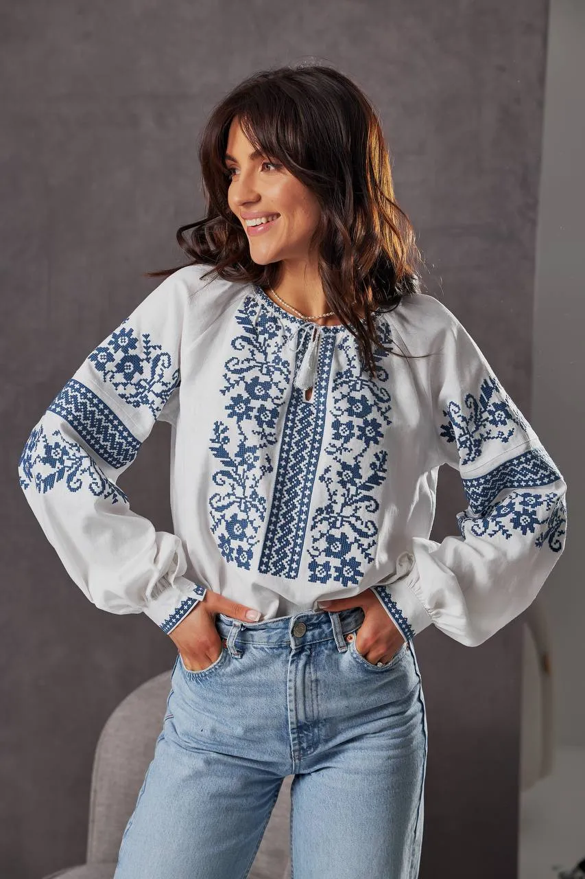 Women's embroidered shirt Banderivka